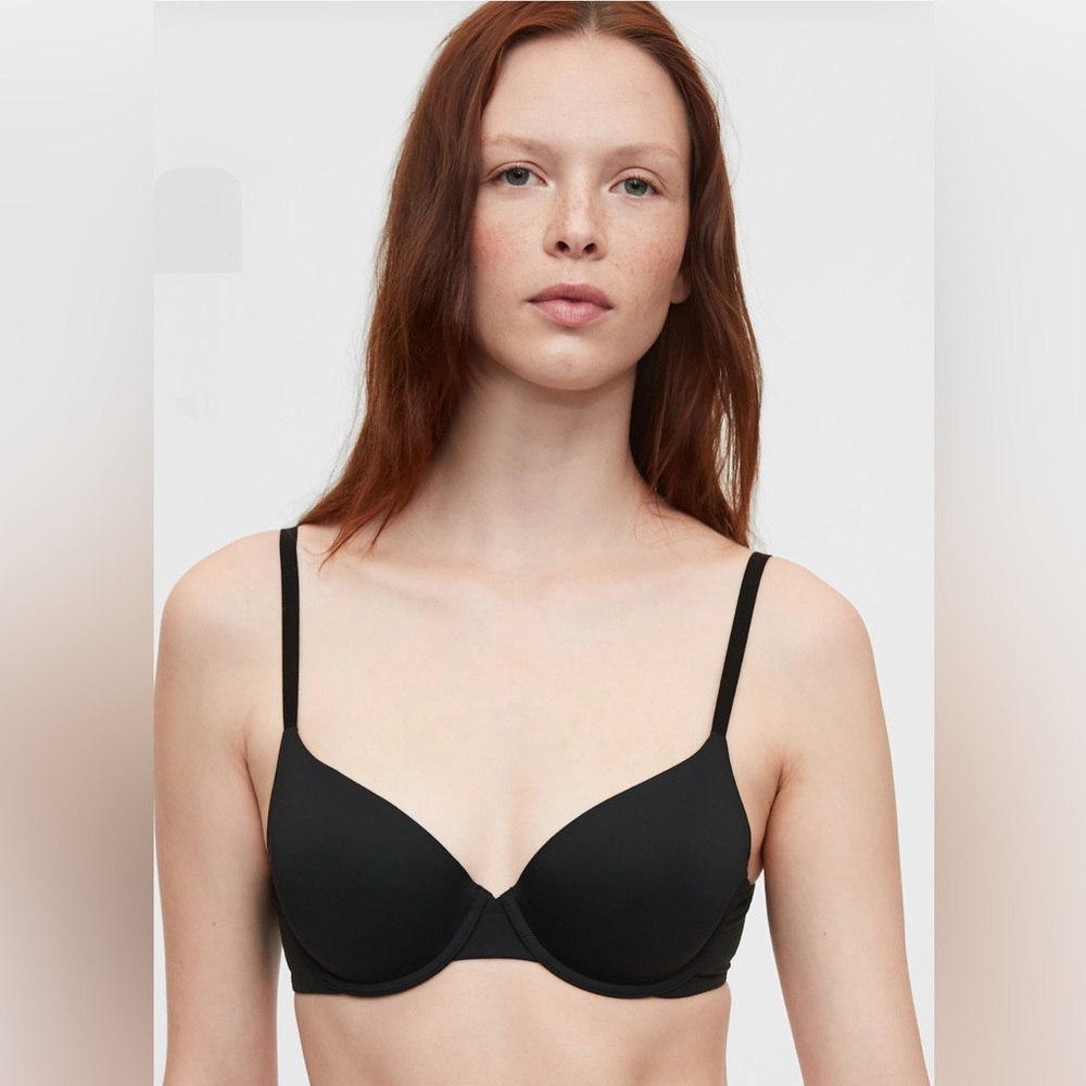 GapBody Black Underwire Soft Knit T-Shirt Bra Supportive Fit    34DD         NWT